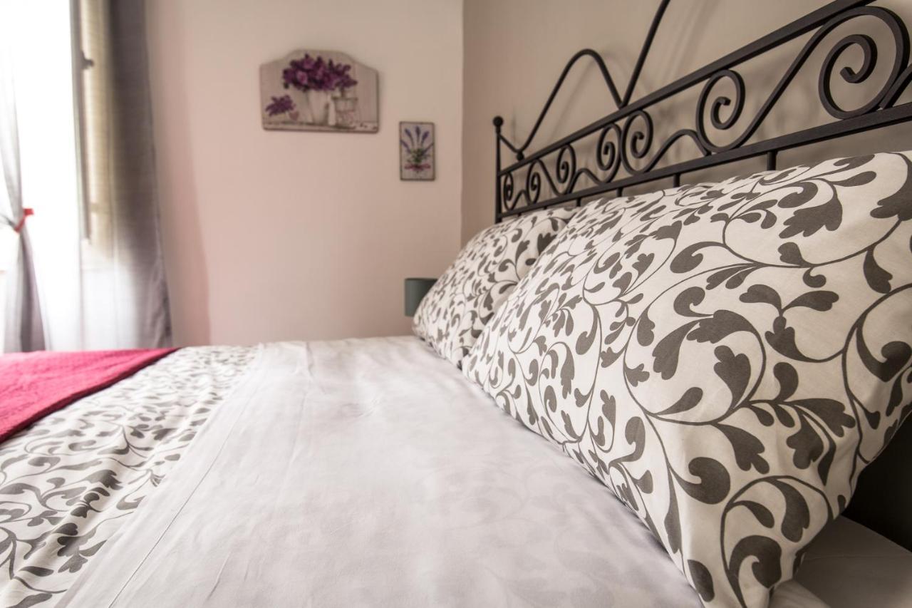 Il Giardino Di Vico Neve Bed & Breakfast Napoli Dış mekan fotoğraf