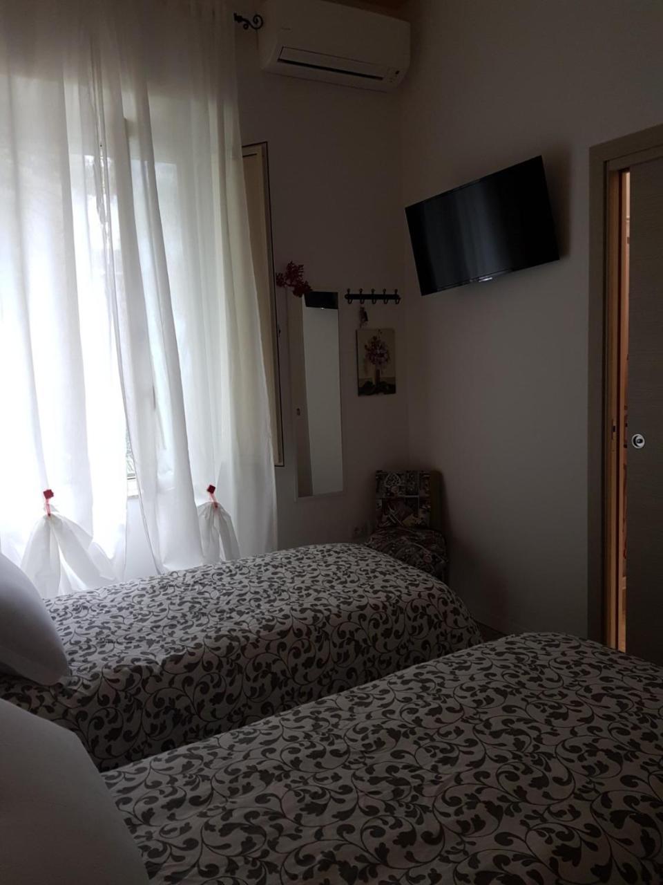 Il Giardino Di Vico Neve Bed & Breakfast Napoli Dış mekan fotoğraf