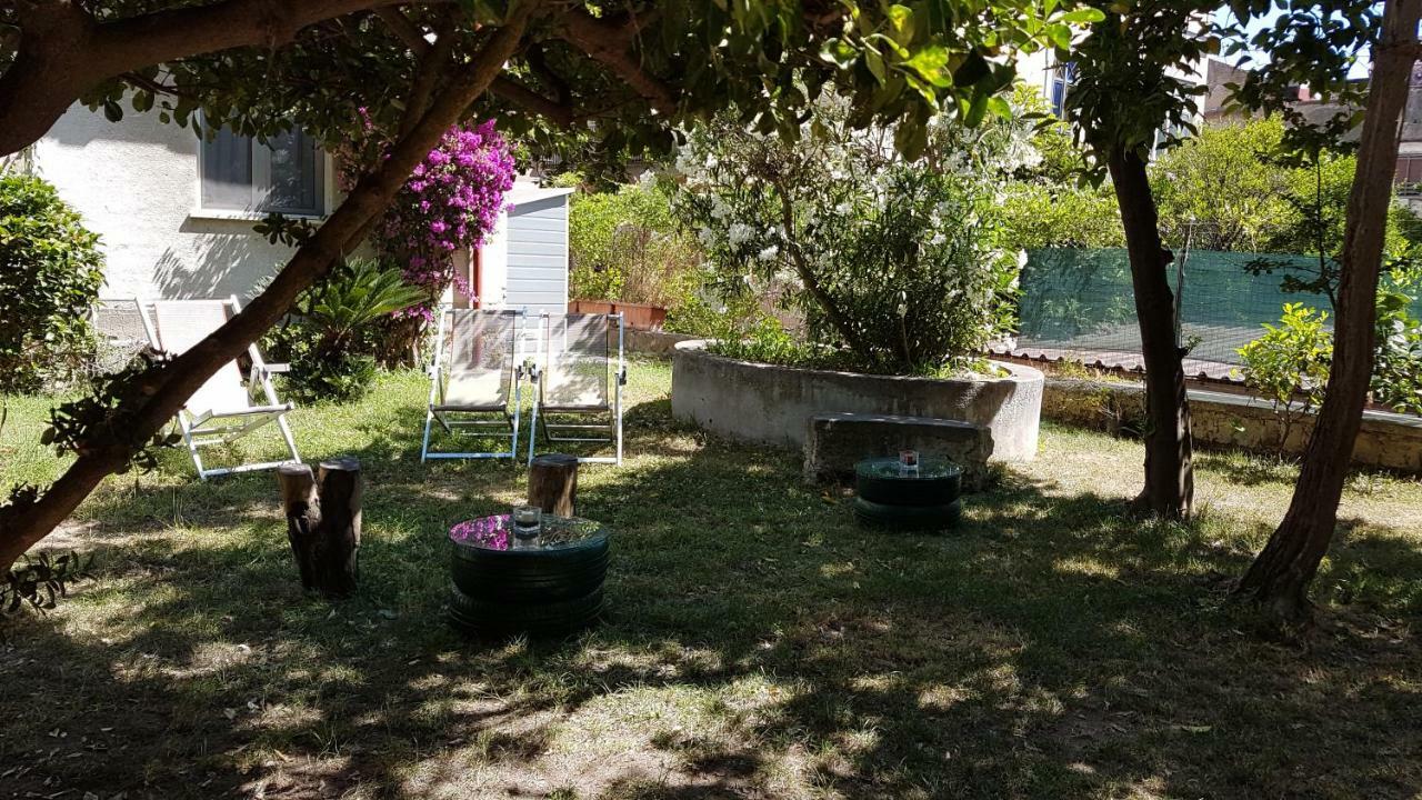 Il Giardino Di Vico Neve Bed & Breakfast Napoli Dış mekan fotoğraf
