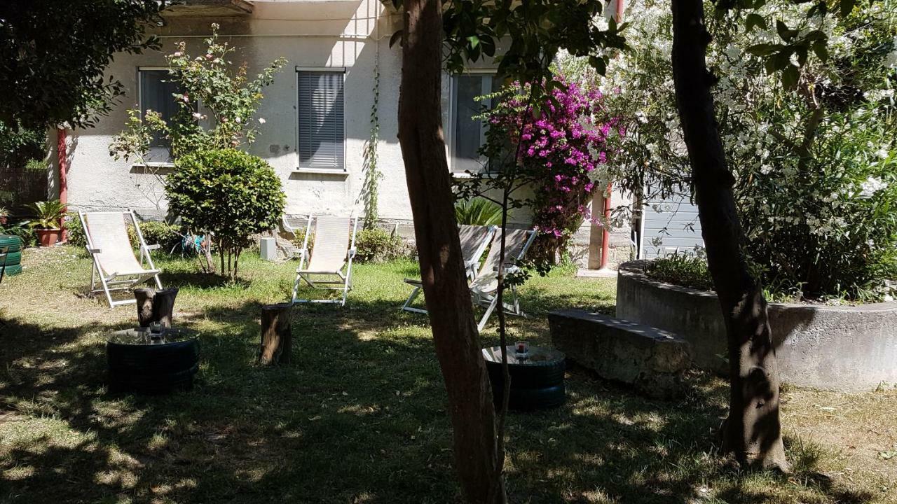 Il Giardino Di Vico Neve Bed & Breakfast Napoli Dış mekan fotoğraf